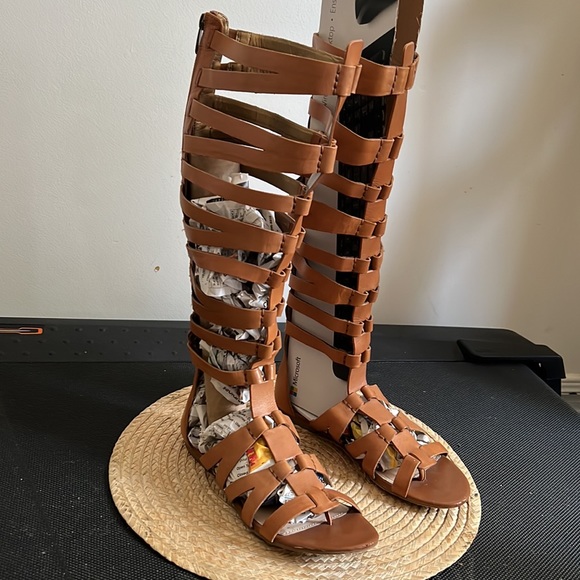 Sam Edelman Leather knee High Gladiators Sandals Size 7.5 - Picture 4 of 16
